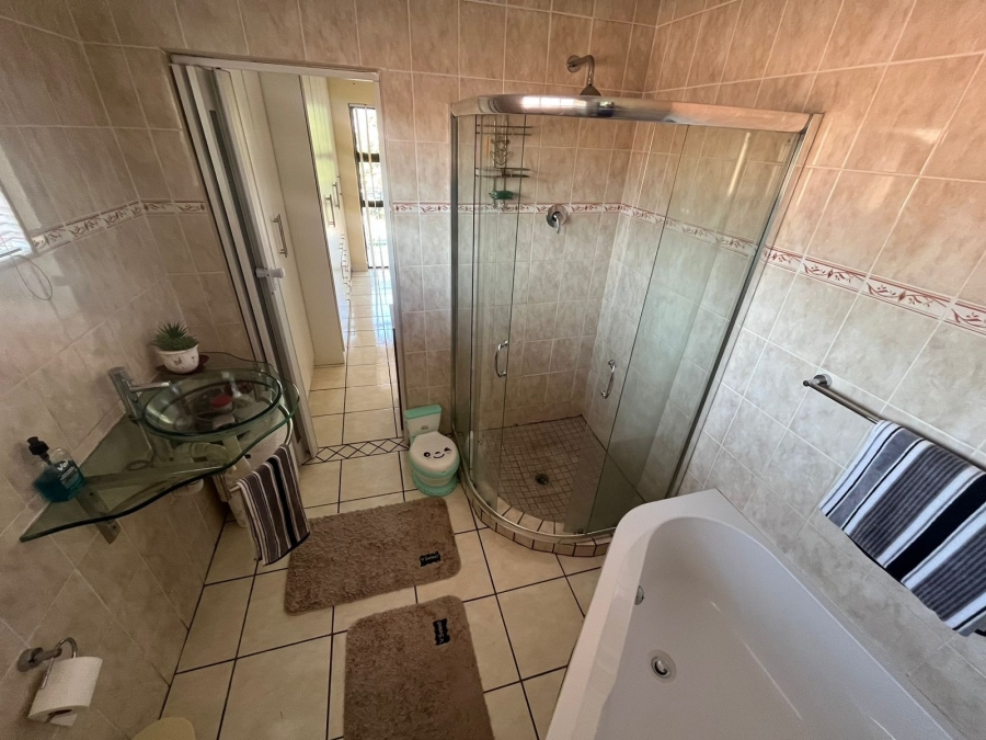 4 Bedroom Property for Sale in Bodorp North West